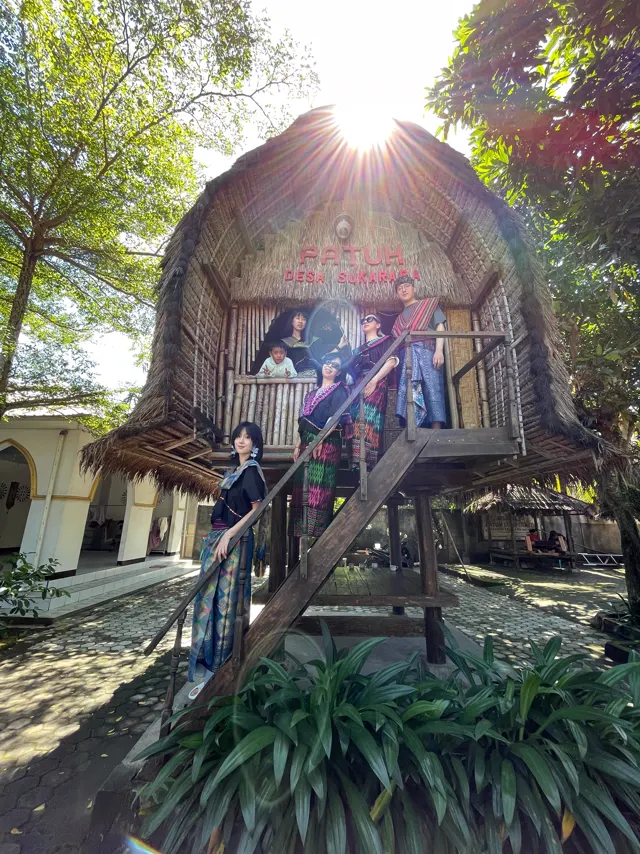 Traditional village visit — Lombok